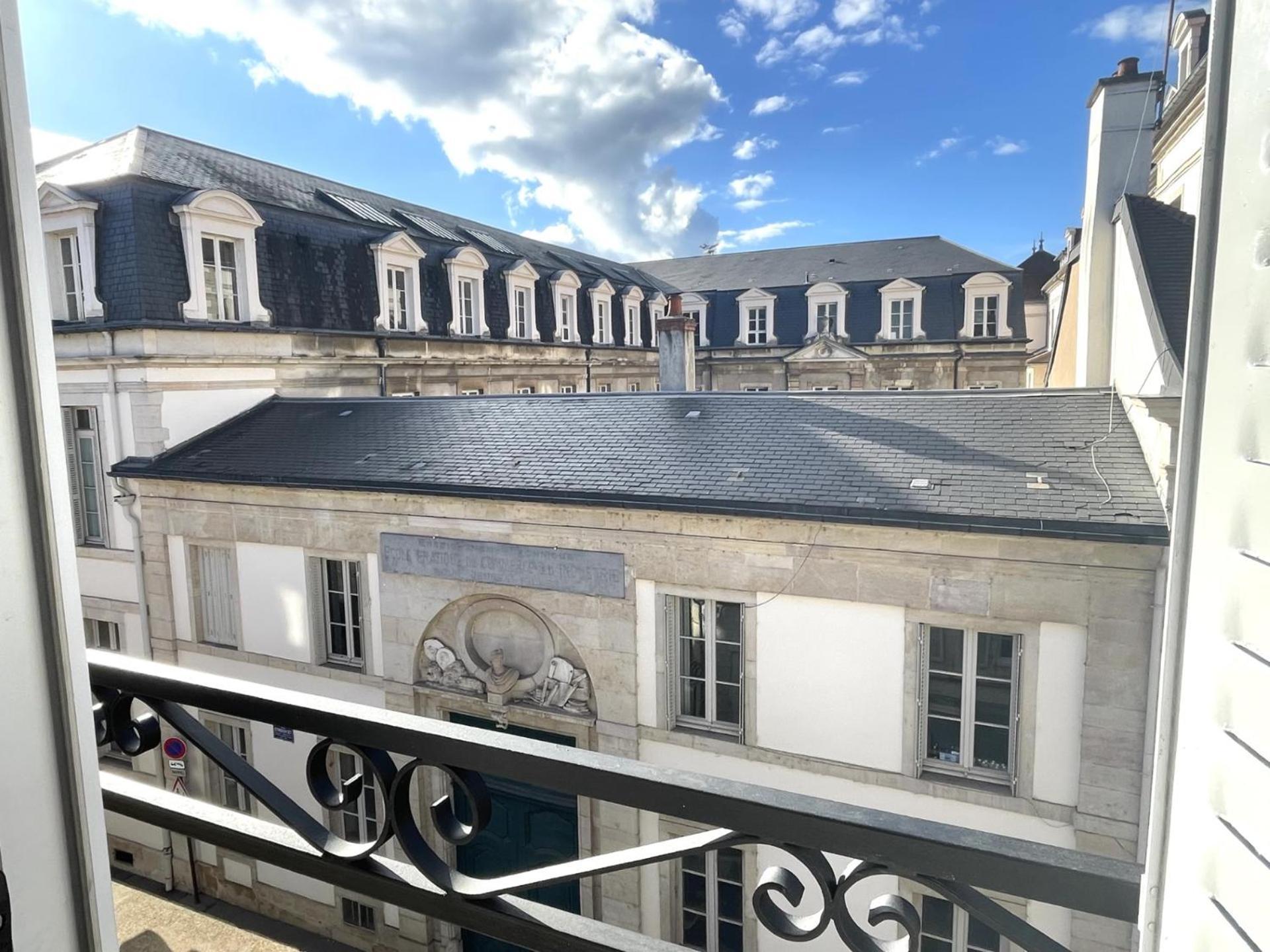 Sous Le Chene Bleu - Appartement Cosy Au Coeur De Ντιζόν Εξωτερικό φωτογραφία